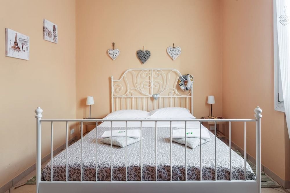 Stazione Centrale Bed and Breakfast Bologna Eksteriør billede
