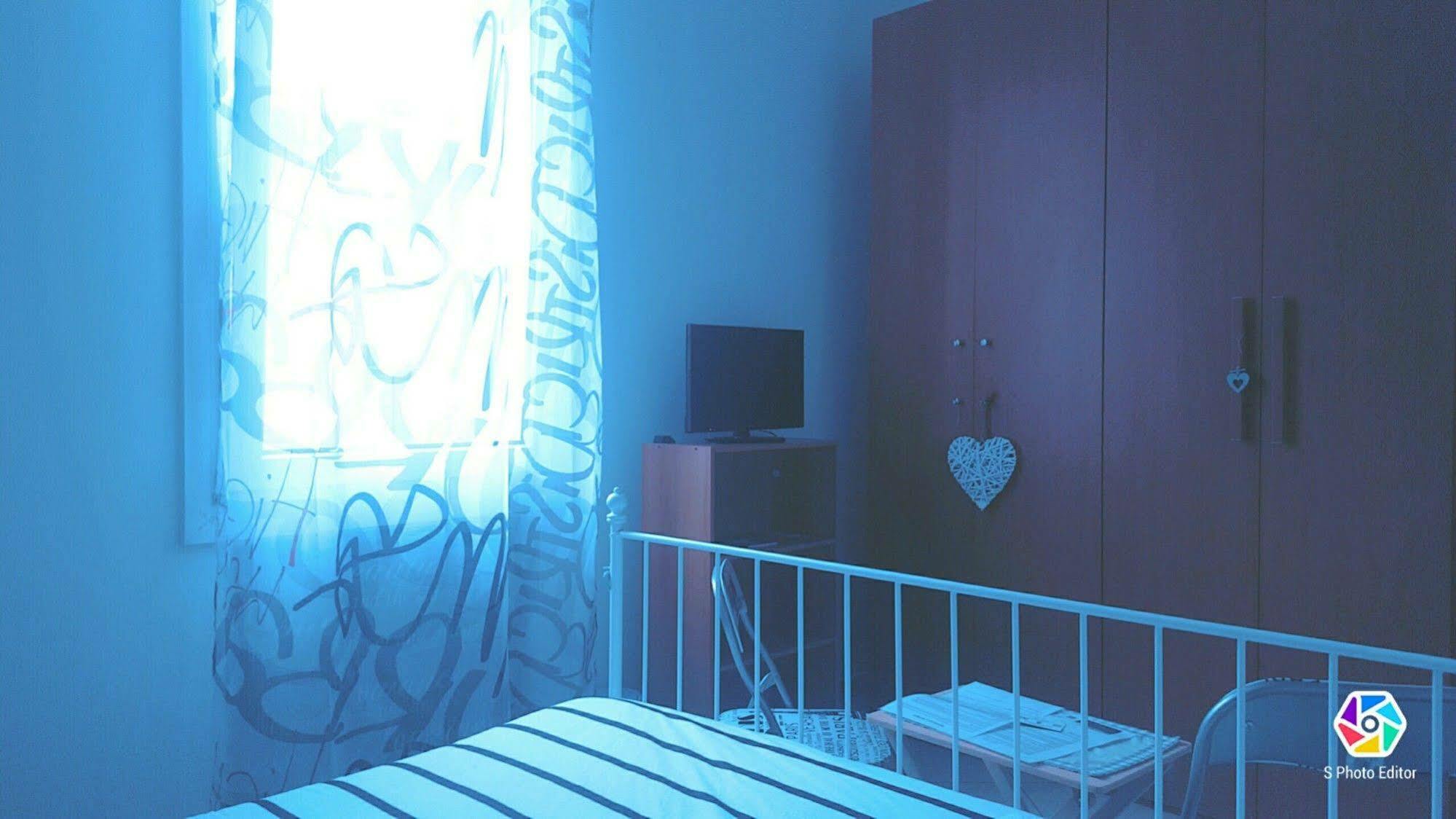 Stazione Centrale Bed and Breakfast Bologna Eksteriør billede