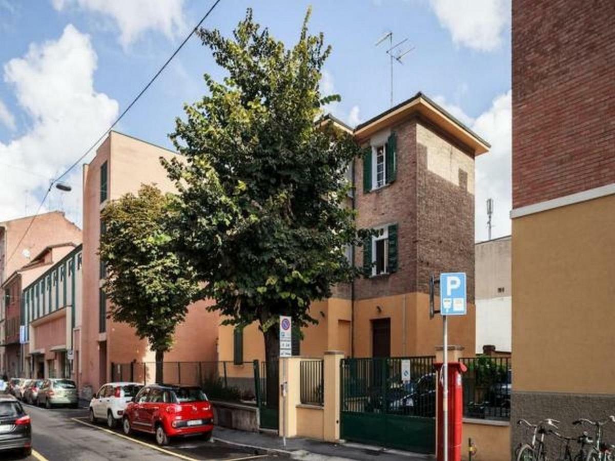 Stazione Centrale Bed and Breakfast Bologna Eksteriør billede